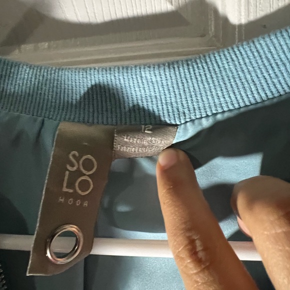 Stylish Bomber Jacket - Picture 4 of 5